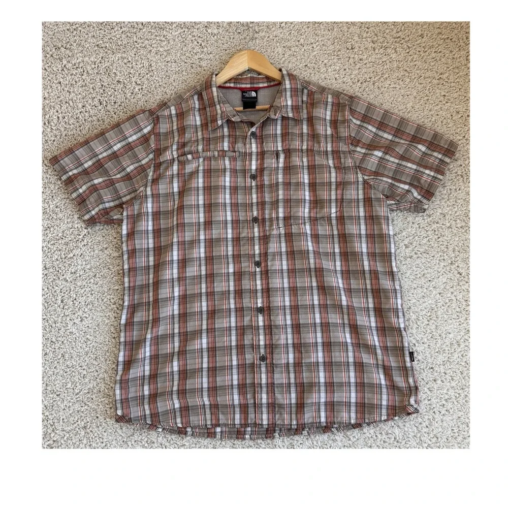 The North Face Button Up Shirt Mens XL Brown Plaid Excellent Hiking Short Sleeve